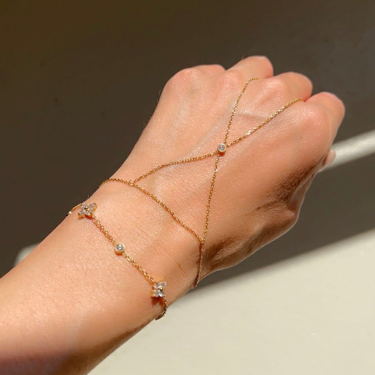 Chaîne de main Louna - hadijewelry