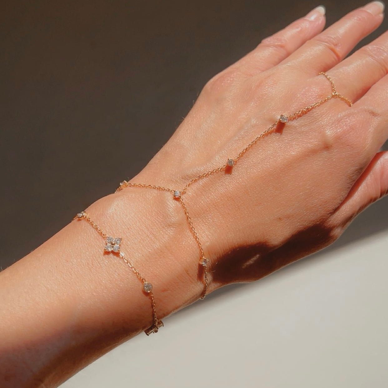 Chaîne de main Milie - hadijewelry